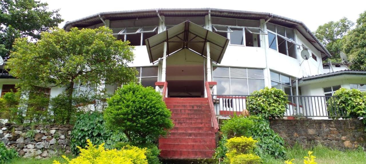 Diyaluma Falls Inn Koslanda Exterior foto