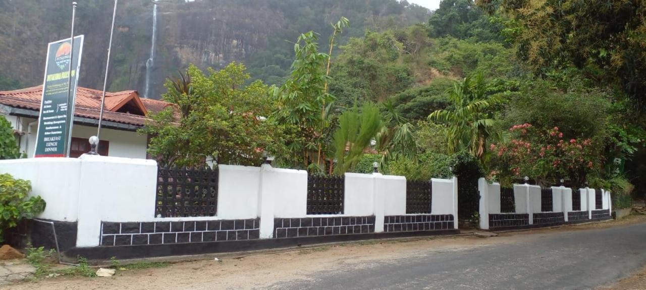 Diyaluma Falls Inn Koslanda Exterior foto